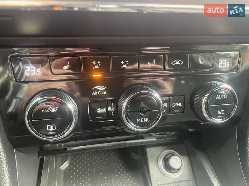 Универсал Skoda Superb 2020 в Кропивницком фото 17 Универсал Skoda Superb 2020 в Кропивницком
