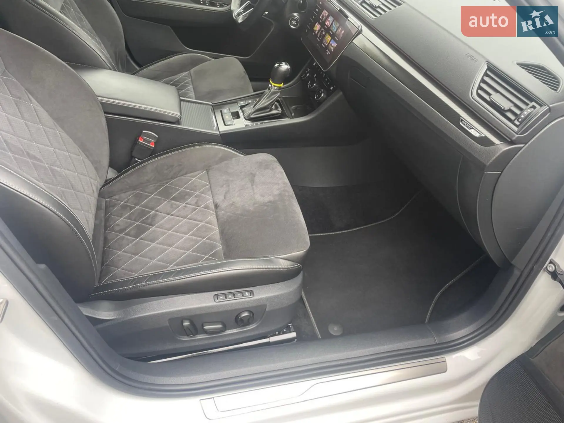 2020 Skoda Superb - мініатюра 46