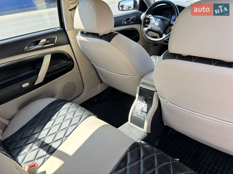 Лифтбек Skoda Superb 2004 в Христиновке фото 6 Лифтбек Skoda Superb 2004 в Христиновке