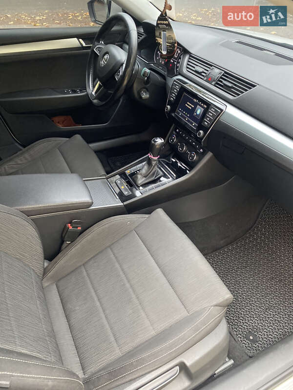 Універсал Skoda Superb 2015 в Харкові фото 10 Універсал Skoda Superb 2015 в Харкові