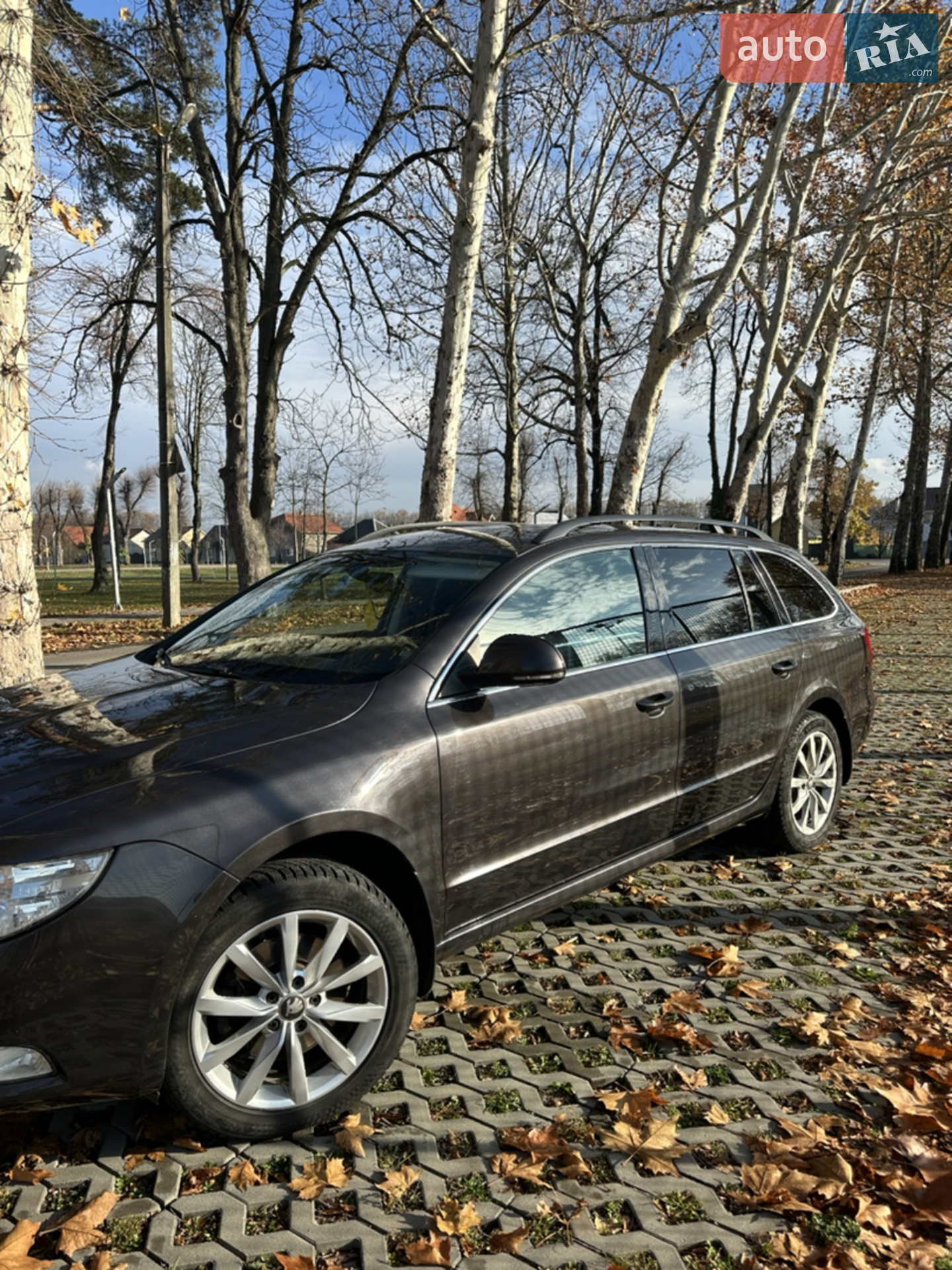2011 Skoda Superb - мініатюра 3
