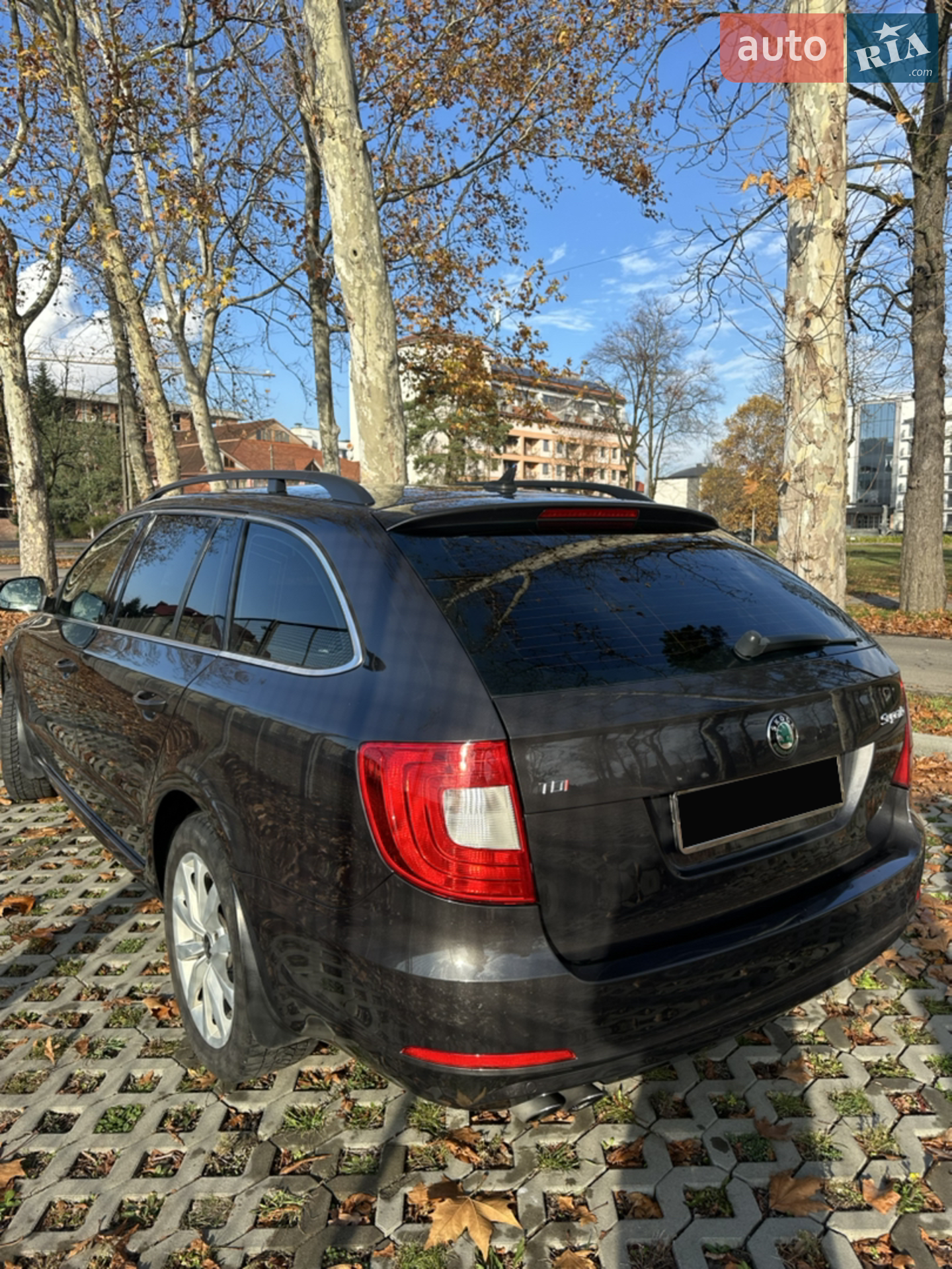 2011 Skoda Superb - мініатюра 5