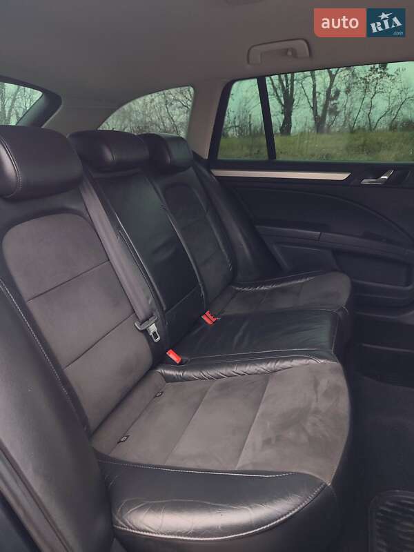 Універсал Skoda Superb 2012 в Самборі