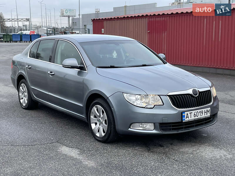 Лифтбек Skoda Superb 2009 в Киеве