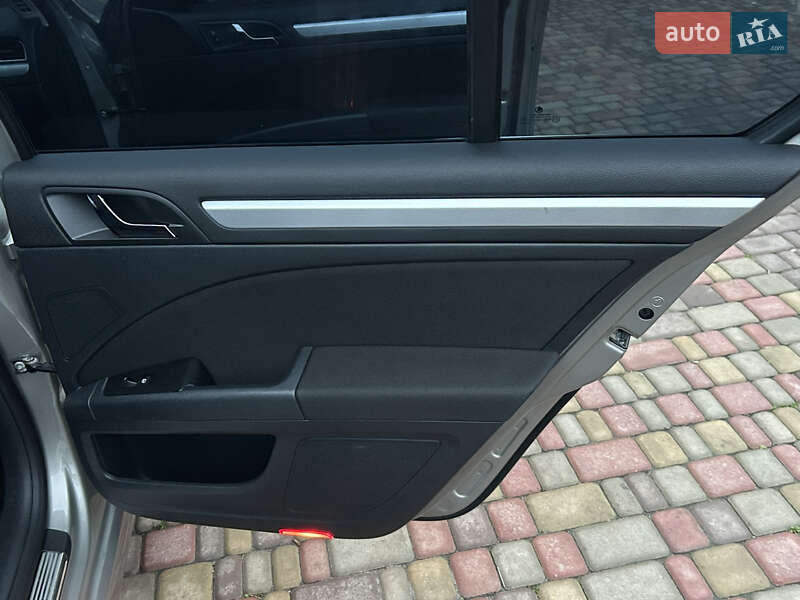 Лифтбек Skoda Superb 2013 в Хороле