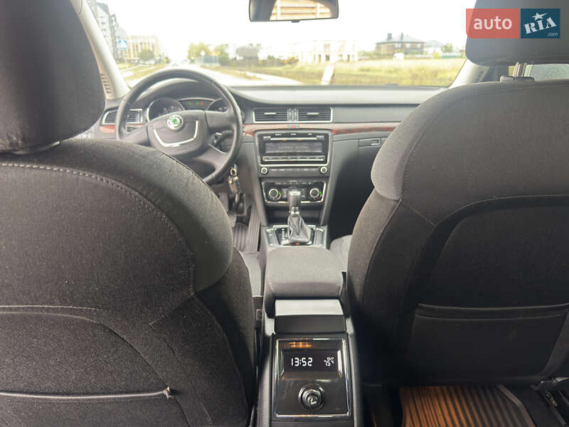 Ліфтбек Skoda Superb 2013 в Києві
