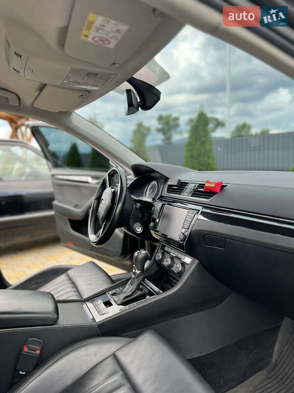 Лифтбек Skoda Superb 2016 в Мукачево