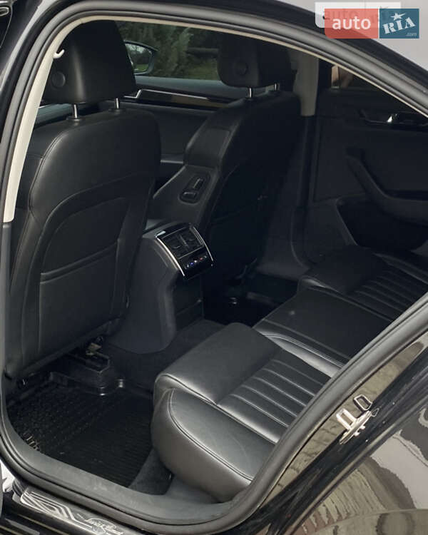 Лифтбек Skoda Superb 2016 в Мукачево