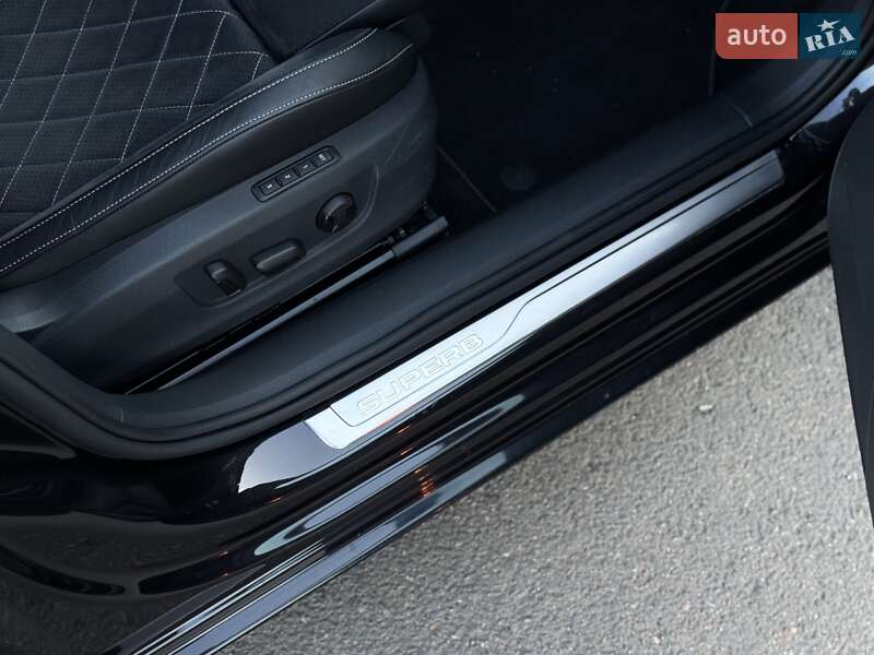Універсал Skoda Superb 2020 в Мукачевому