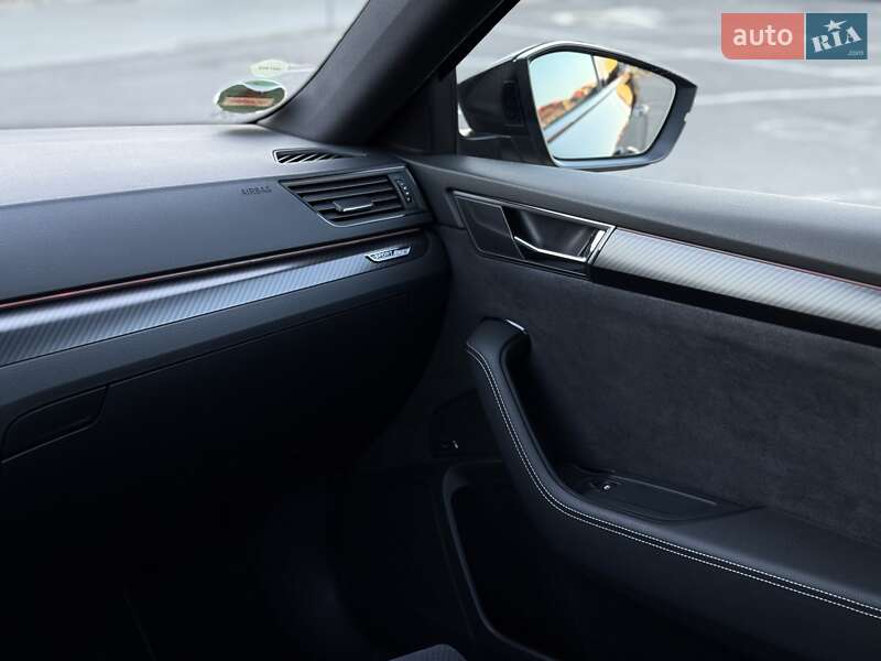 Універсал Skoda Superb 2020 в Мукачевому