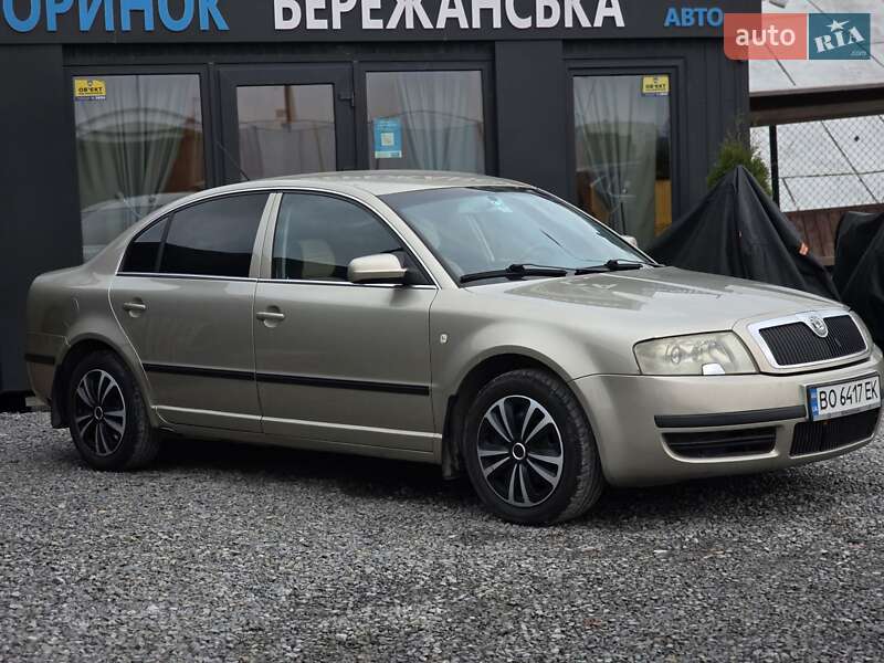 Skoda Superb 2005
