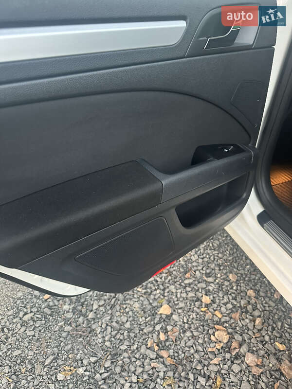 Універсал Skoda Superb 2012 в Ковелі