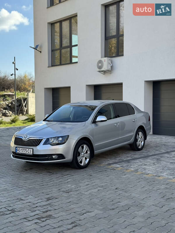 Ліфтбек Skoda Superb 2014 в Ужгороді фото 9 Ліфтбек Skoda Superb 2014 в Ужгороді