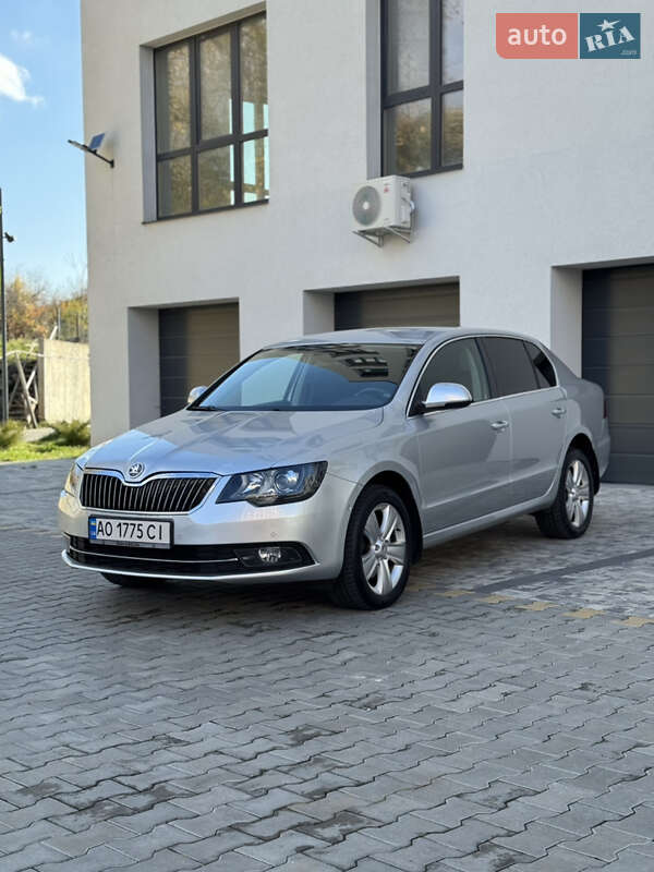 Ліфтбек Skoda Superb 2014 в Ужгороді фото 8 Ліфтбек Skoda Superb 2014 в Ужгороді