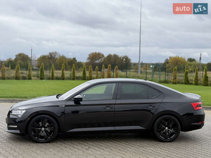 Лифтбек Skoda Superb 2021 в Луцке