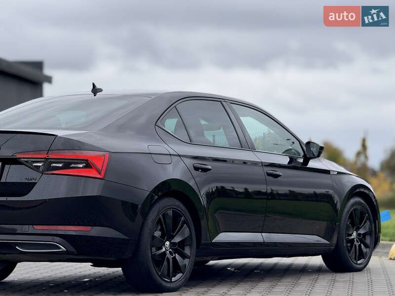 Лифтбек Skoda Superb 2021 в Луцке