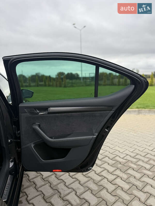 Лифтбек Skoda Superb 2021 в Луцке