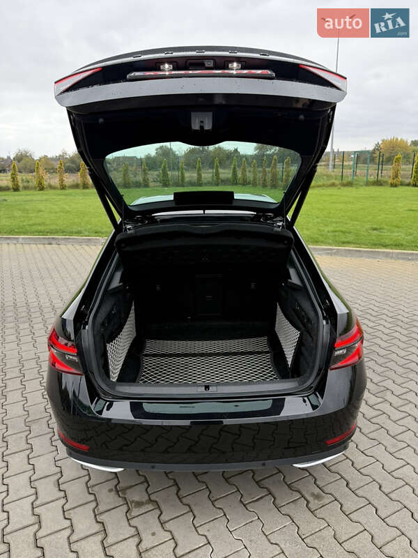 Лифтбек Skoda Superb 2021 в Луцке