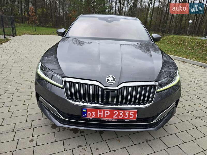 Ліфтбек Skoda Superb 2021 в Ковелі