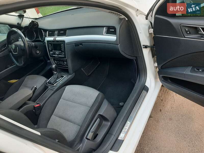 Универсал Skoda Superb 2012 в Киеве