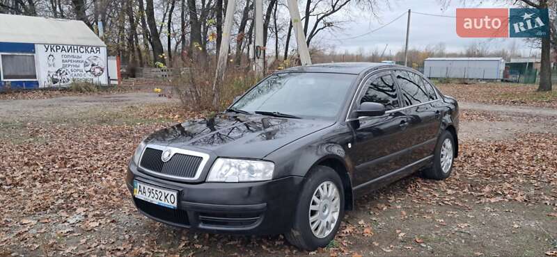 Ліфтбек Skoda Superb 2004 в Києві