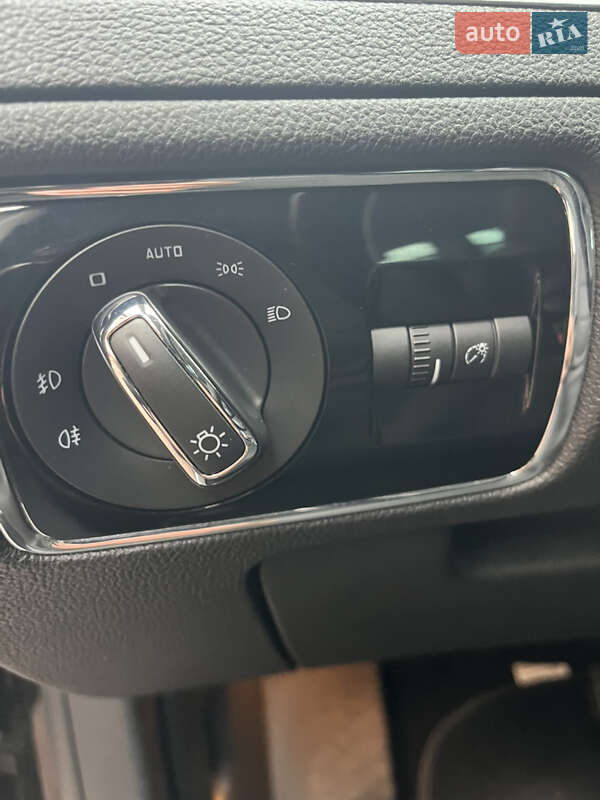 Універсал Skoda Superb 2014 в Стрию