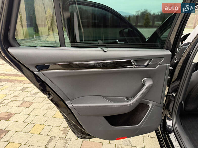 Універсал Skoda Superb 2021 в Сваляві