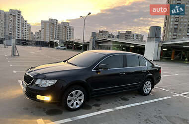 Ліфтбек Skoda Superb 2011 в Києві