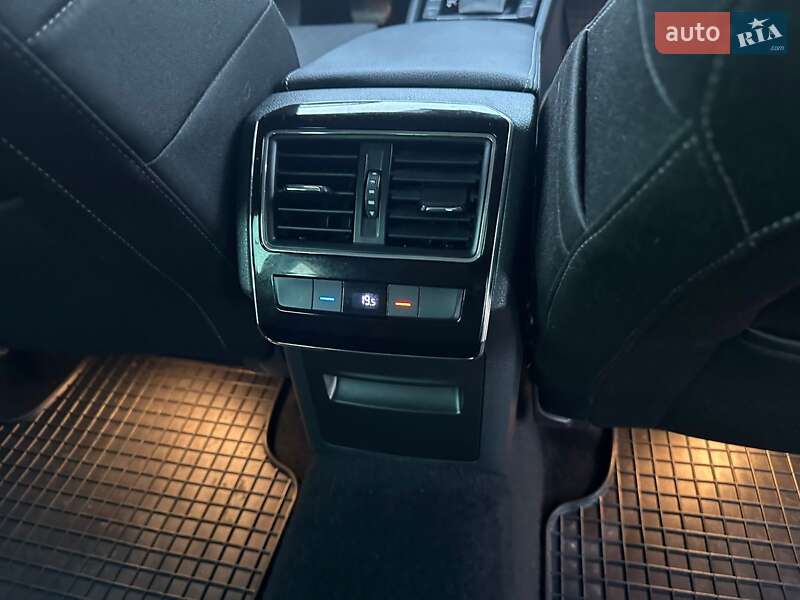 Универсал Skoda Superb 2016 в Нововолынске фото 18 Универсал Skoda Superb 2016 в Нововолынске