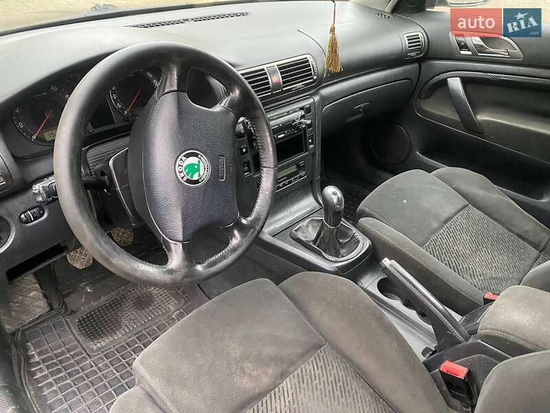 Ліфтбек Skoda Superb 2003 в Турці