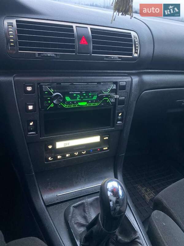 Ліфтбек Skoda Superb 2003 в Турці