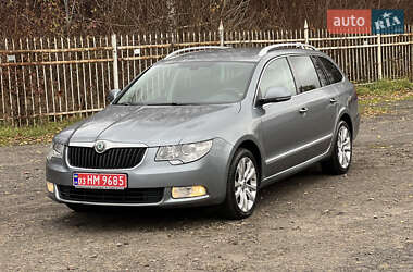 Универсал Skoda Superb 2010 в Луцке