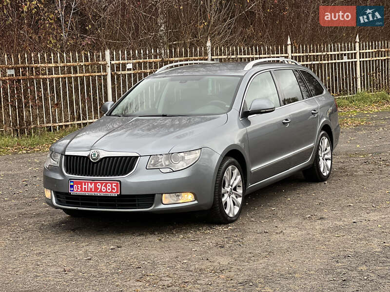 Универсал Skoda Superb 2010 в Луцке