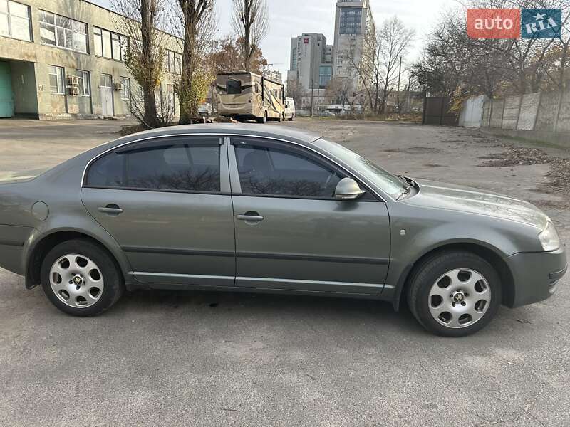 Лифтбек Skoda Superb 2007 в Киеве фото 3 Лифтбек Skoda Superb 2007 в Киеве