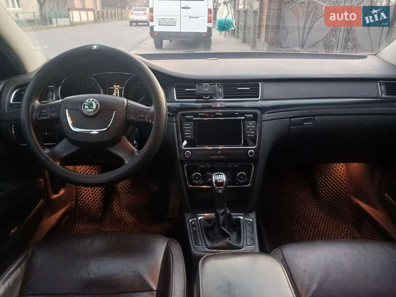 Ліфтбек Skoda Superb 2012 в Іршаві