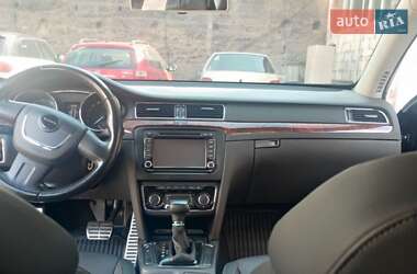 Ліфтбек Skoda Superb 2012 в Дніпрі
