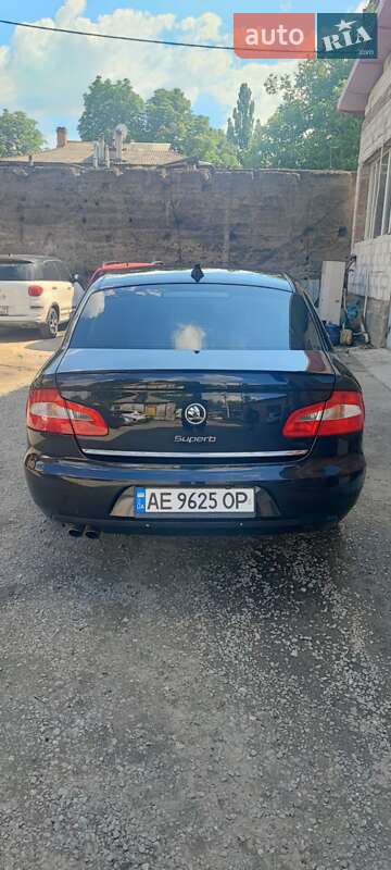 Ліфтбек Skoda Superb 2012 в Дніпрі