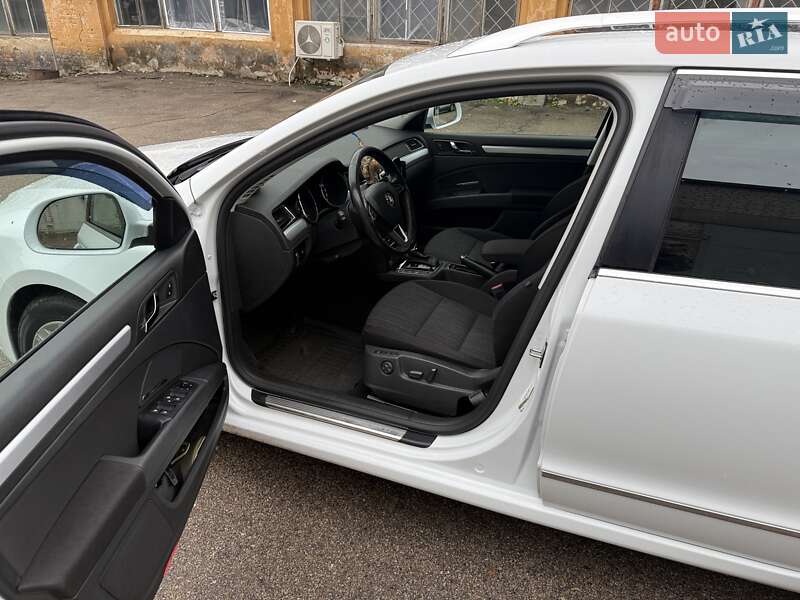 Універсал Skoda Superb 2014 в Києві