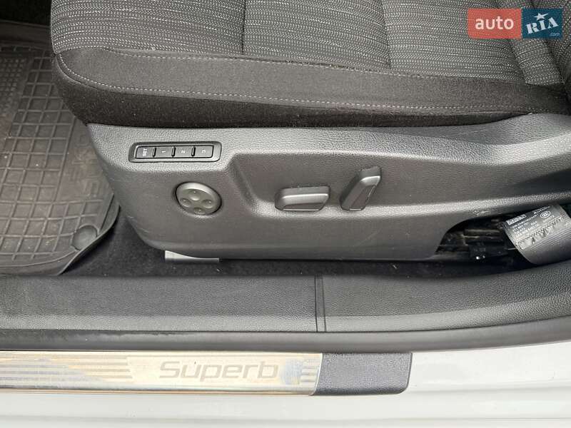 Універсал Skoda Superb 2014 в Києві