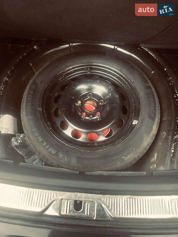 Универсал Skoda Superb 2014 в Виннице