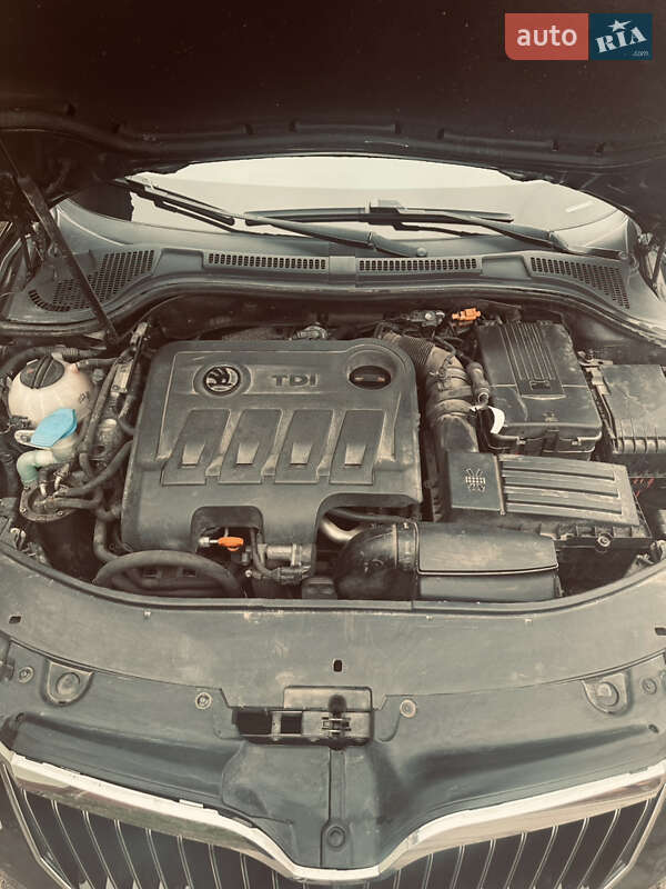 Универсал Skoda Superb 2014 в Виннице