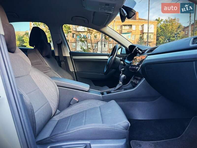 Ліфтбек Skoda Superb 2019 в Києві