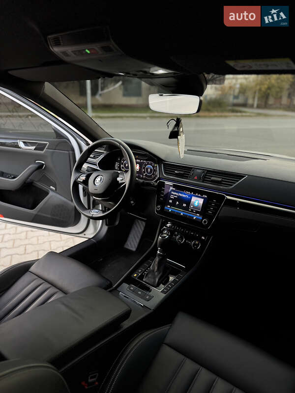 Універсал Skoda Superb 2020 в Виноградові