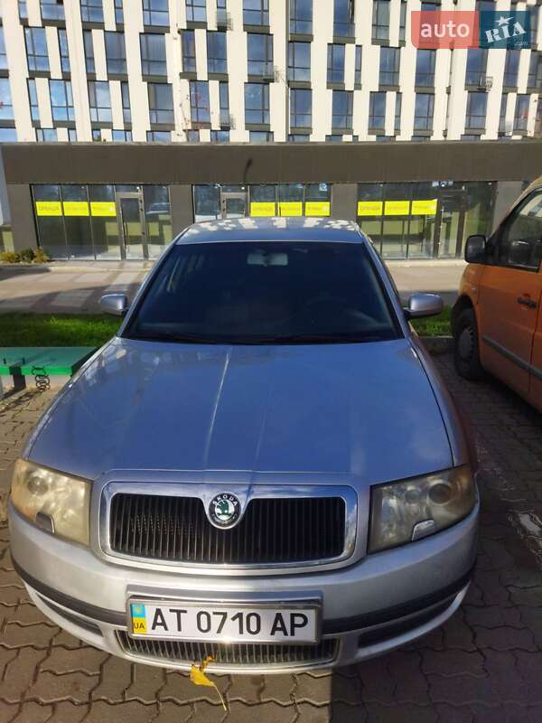 Лифтбек Skoda Superb 2006 в Тлумаче