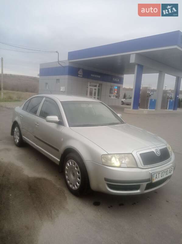 Лифтбек Skoda Superb 2006 в Тлумаче