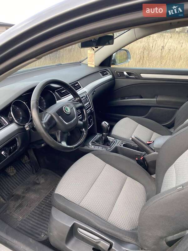 Лифтбек Skoda Superb 2012 в Переяславе