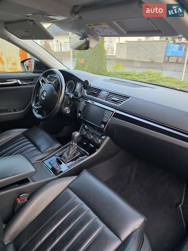 Лифтбек Skoda Superb 2016 в Мукачево