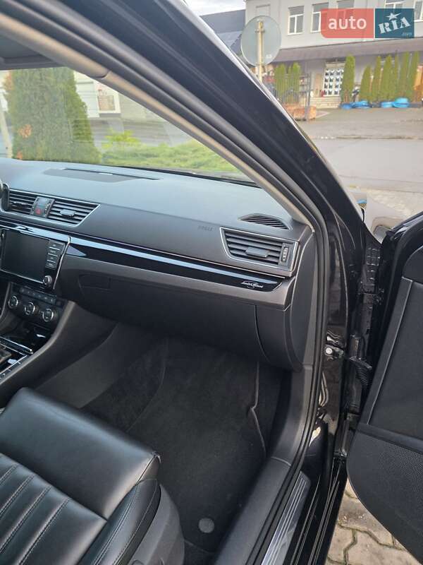 Лифтбек Skoda Superb 2016 в Мукачево