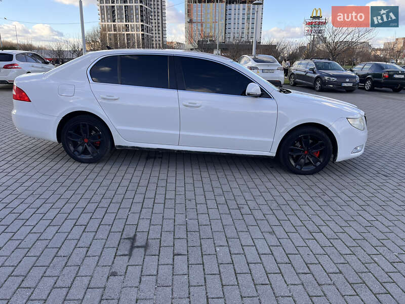 Ліфтбек Skoda Superb 2013 в Львові фото 4 Ліфтбек Skoda Superb 2013 в Львові