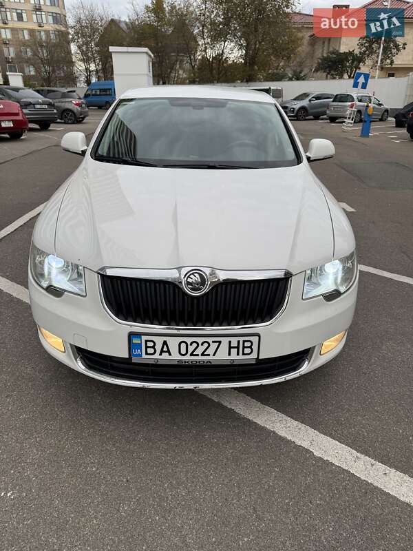 Лифтбек Skoda Superb 2012 в Одессе